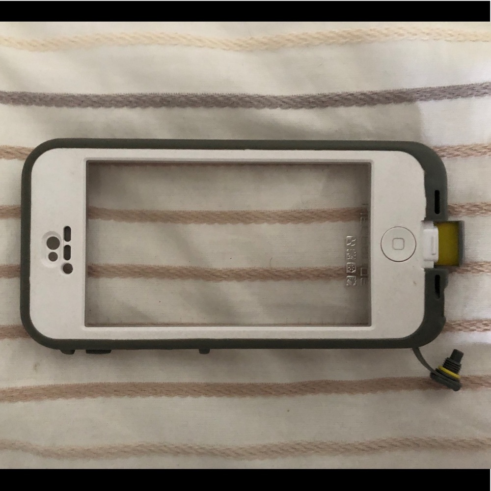 iPhone 5 accessories